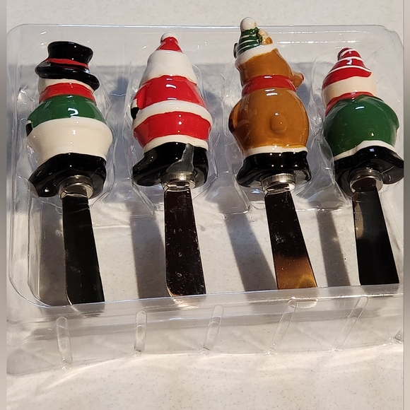 New Ceramic Christmas Cheese Spreaders Knives Snowman Santa Reindeer - Picture 4 of 6